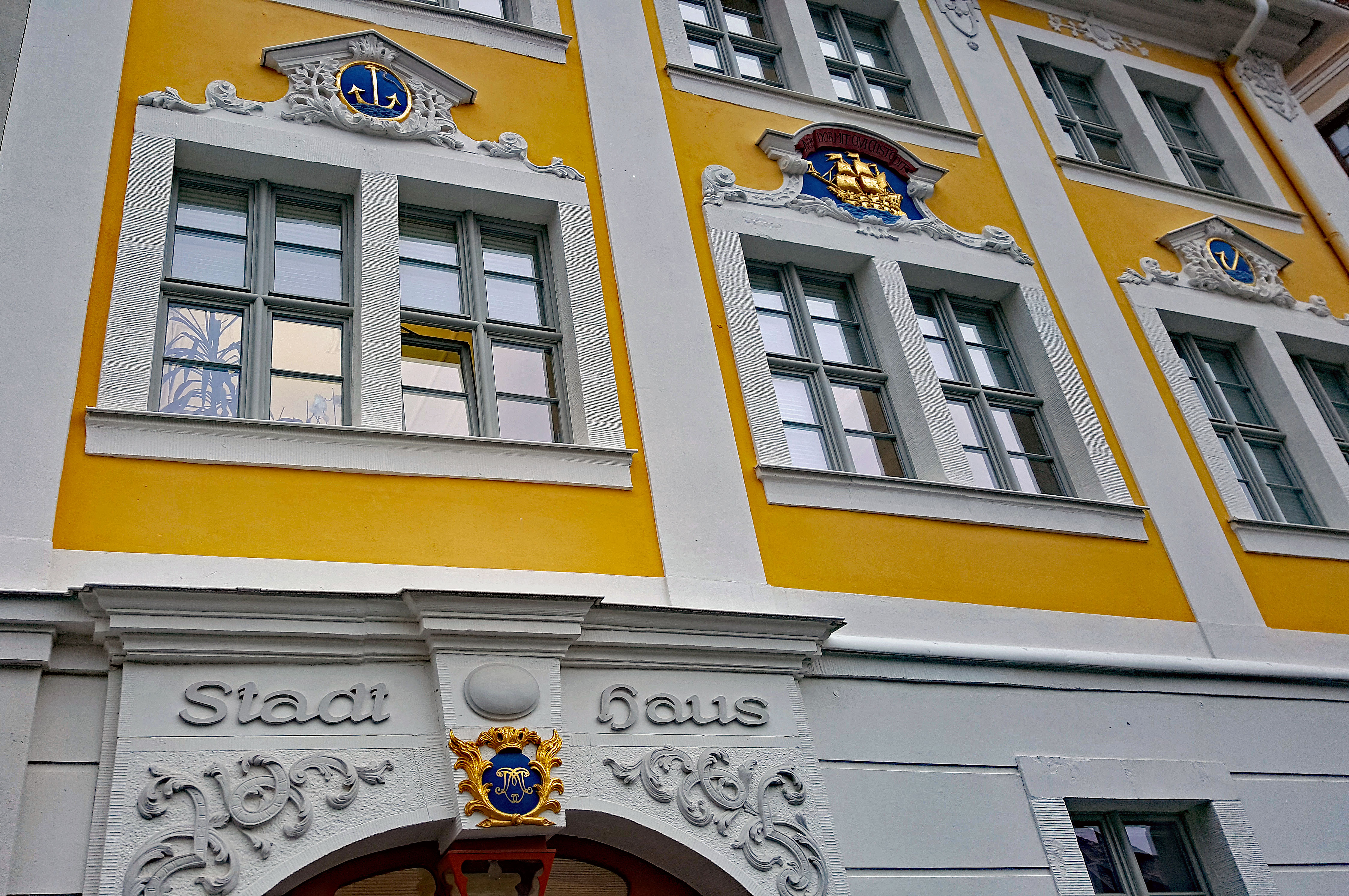 Goldenes Schiff